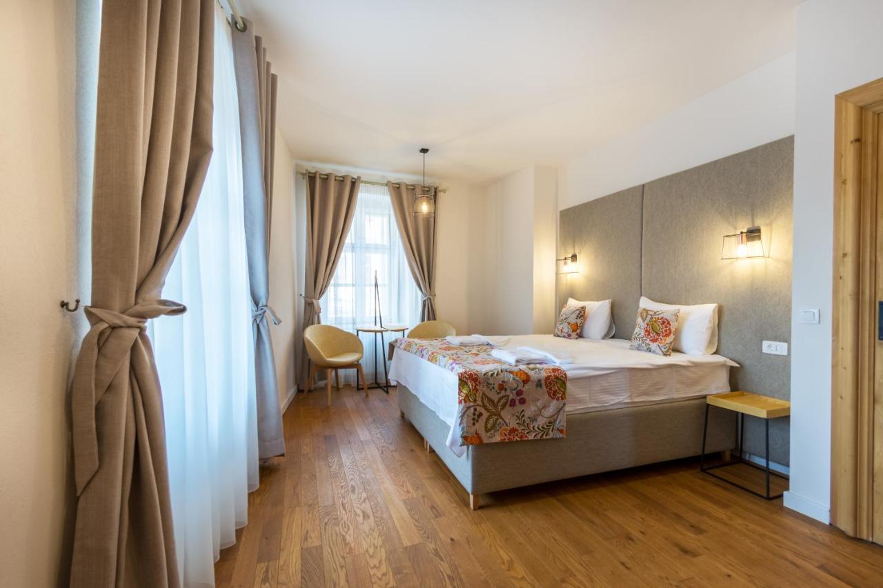 Rossmarkt Haus Guest house Brasov